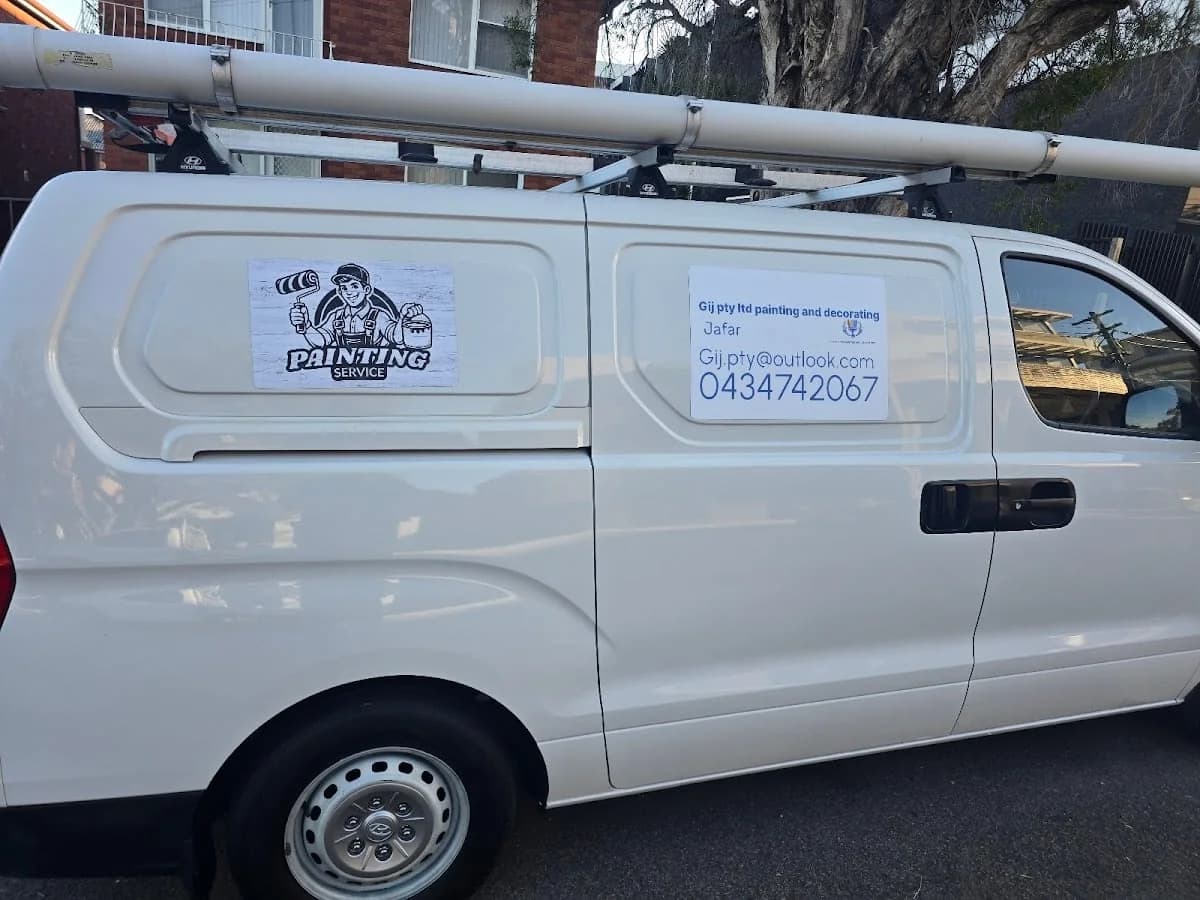 0f1f9bc3-fe67-4782-a5f9-6101df627fdb photo 1