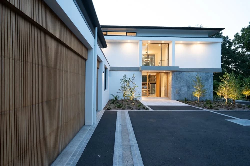 0f470290-f1d1-4981-b35b-62a16418f558 photo 1