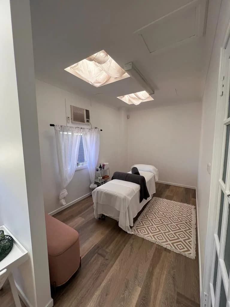 10e06a5d-55fb-472b-bc90-9cd3cfac95fe photo 1