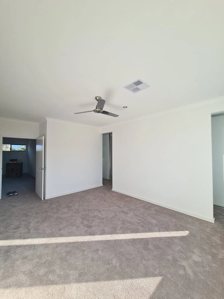 1fc06dc0-d379-42d2-aebc-267130abf8f6 photo 1