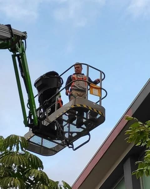 25baf23a-8649-4a12-b89e-481765a0d230 photo 1