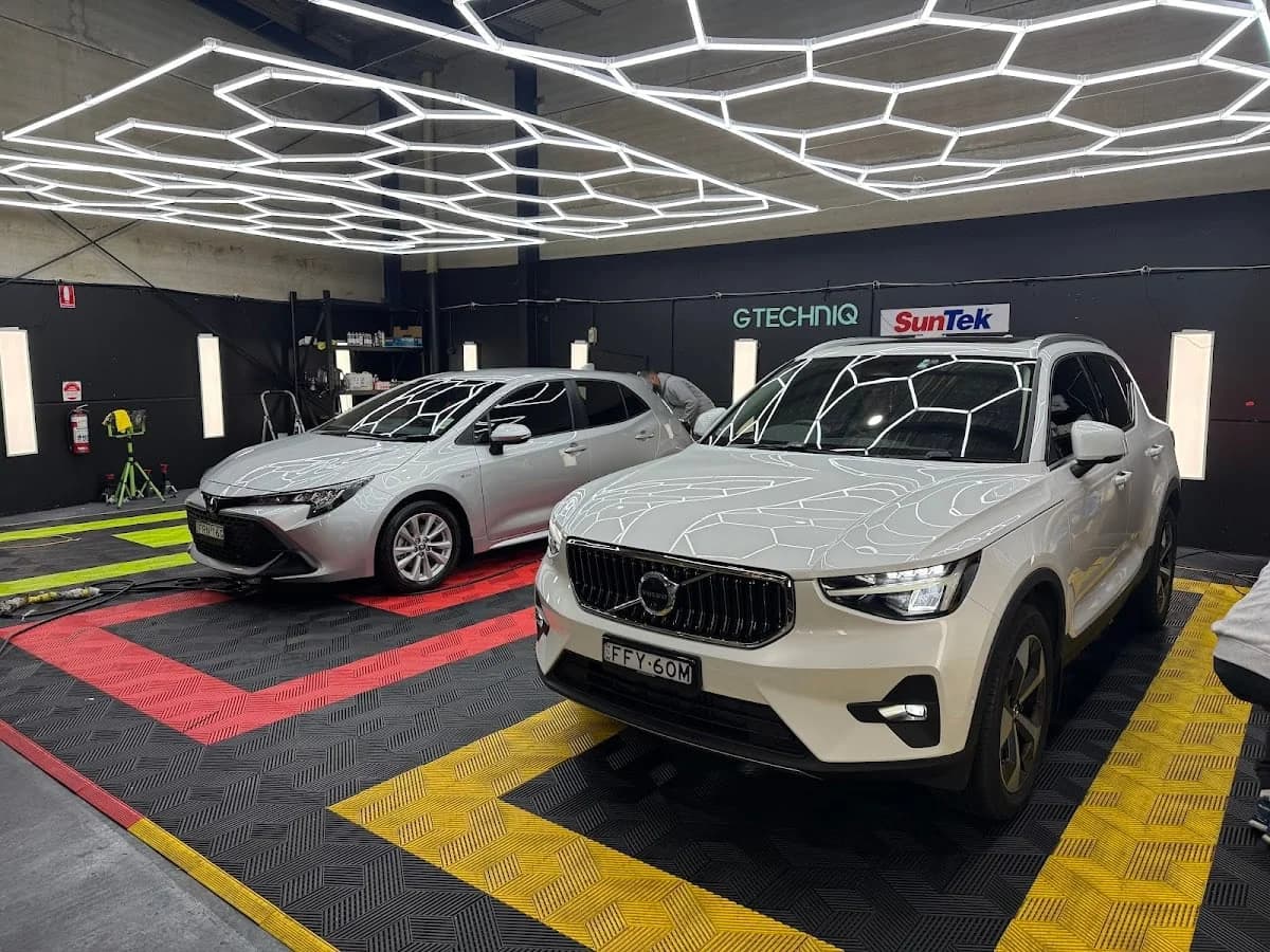 GOLD AUTO BOUTIQUE SHOP - Project 3