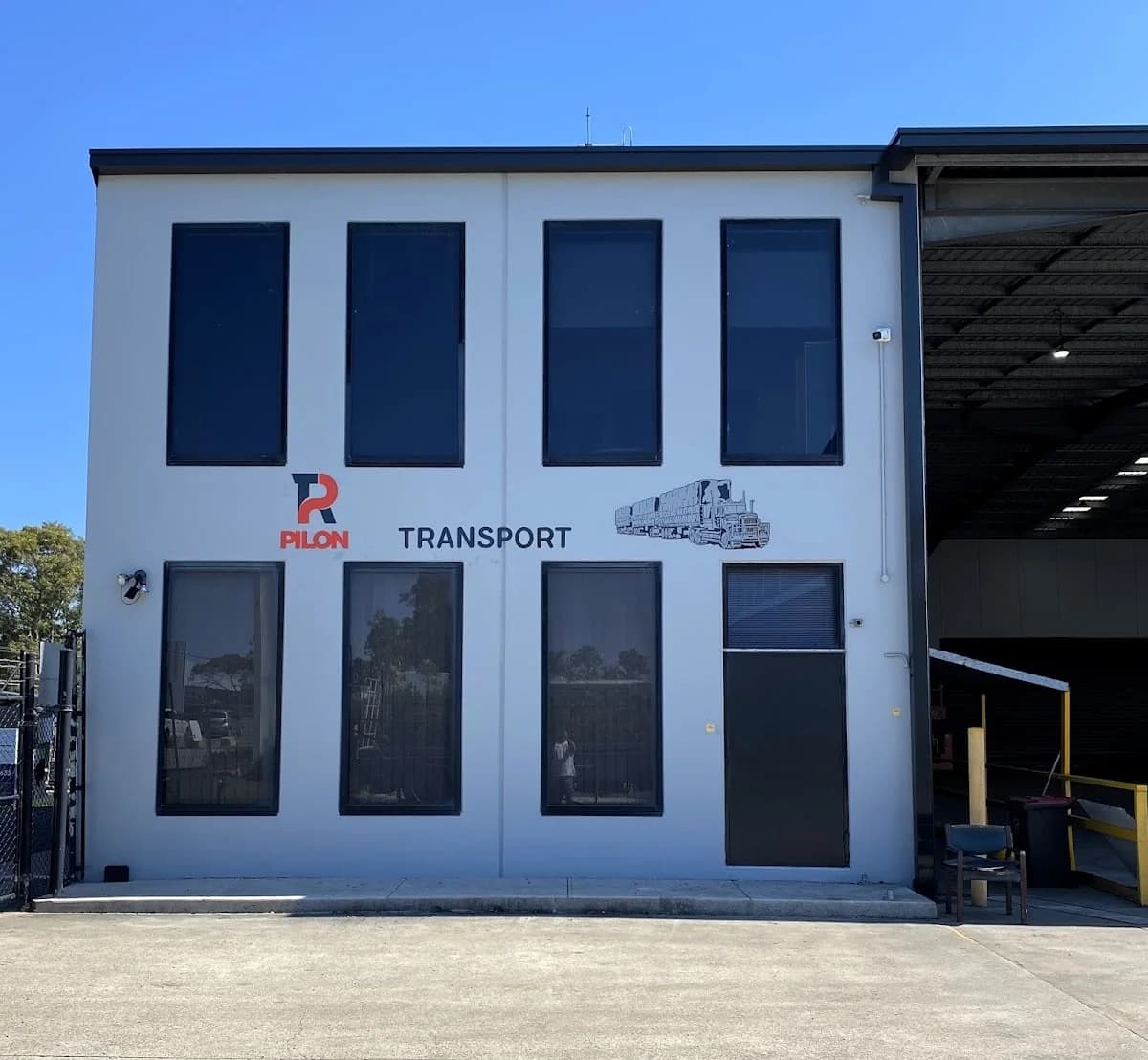 41c601c2-e752-4b56-95e4-2a8bff9b0350 photo 1