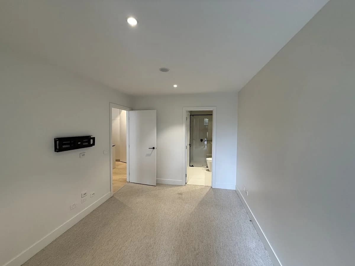 Johny Painting - Project 4