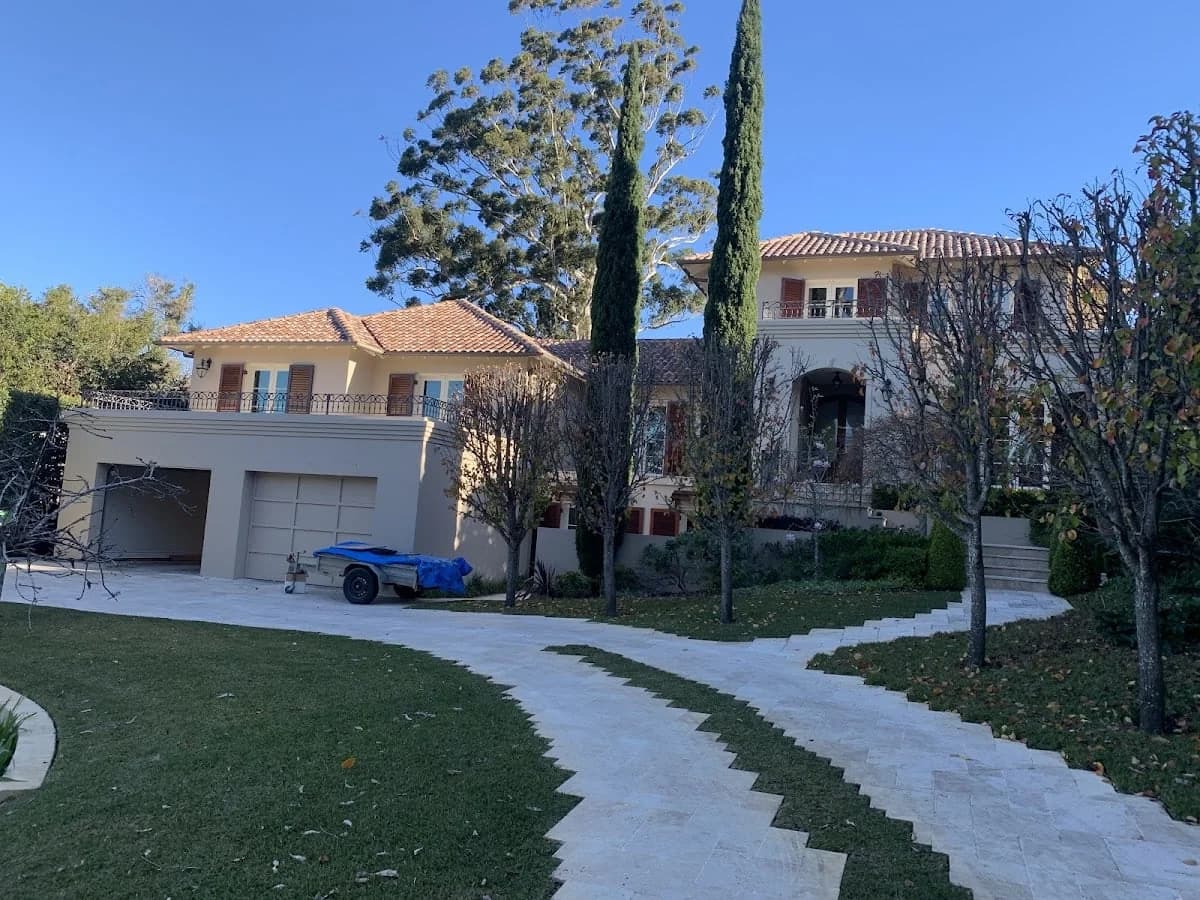 4d61090f-ce48-4ccc-a1b3-9ab1770fa4e1 photo 1