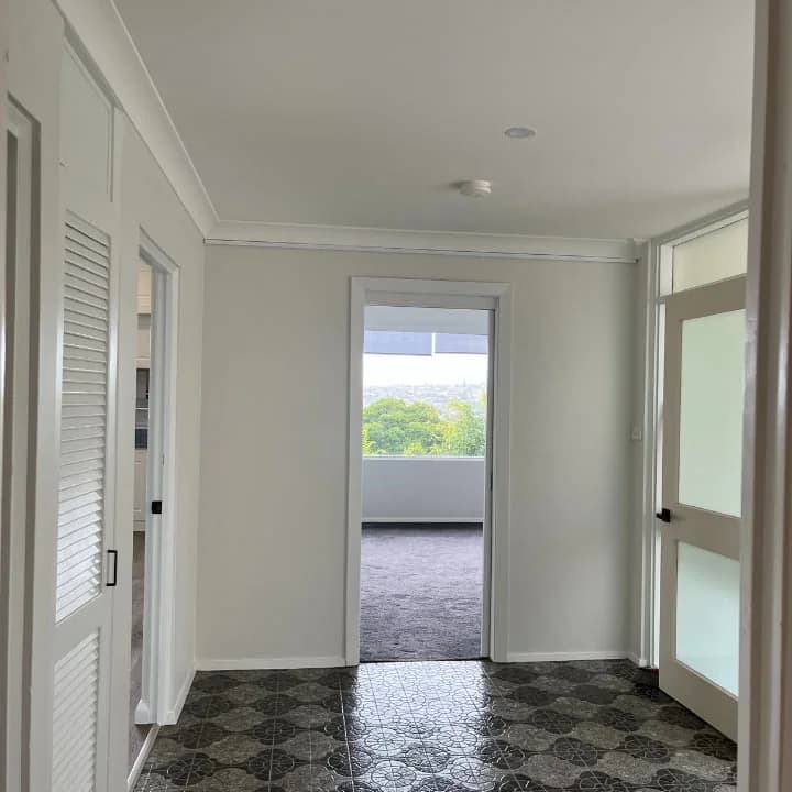 50221a10-e013-46f8-8fef-972ac25fb249 photo 1