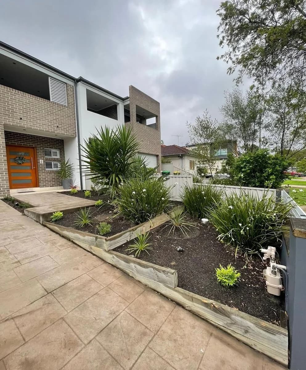 VALAN PROPERTY SERVICES - Project 3