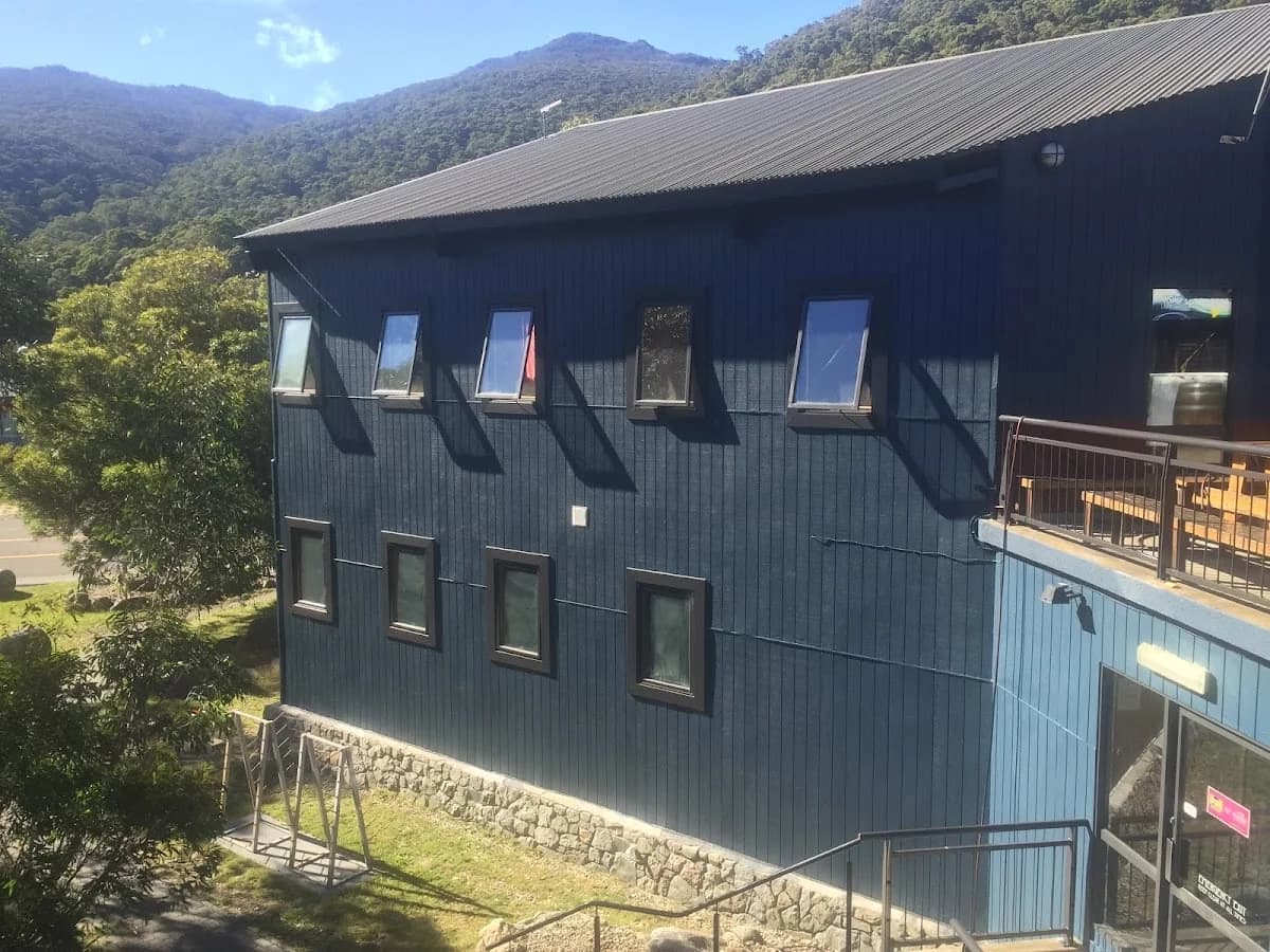 5db44b0c-eed2-47a8-900d-a83c09ff34f8 photo 1