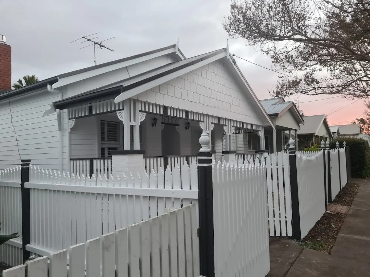 64eb8488-1a13-47ec-bf51-f7717af92a7c photo 1