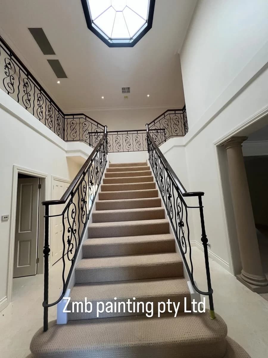 6aa6ef0a-56a0-4a0f-bd74-eee6499ea0da photo 1