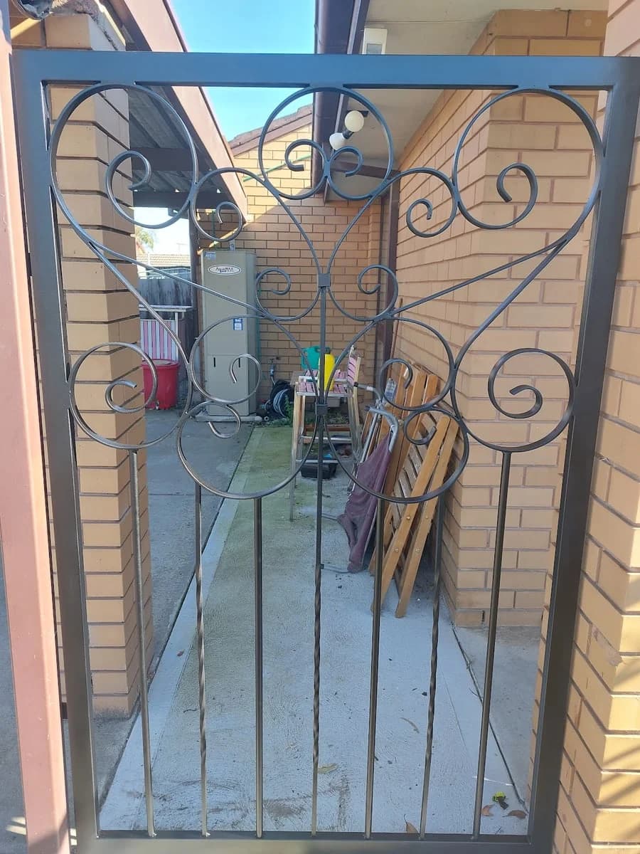 6e769ac5-e424-457c-9053-3aa8538db47d photo 1