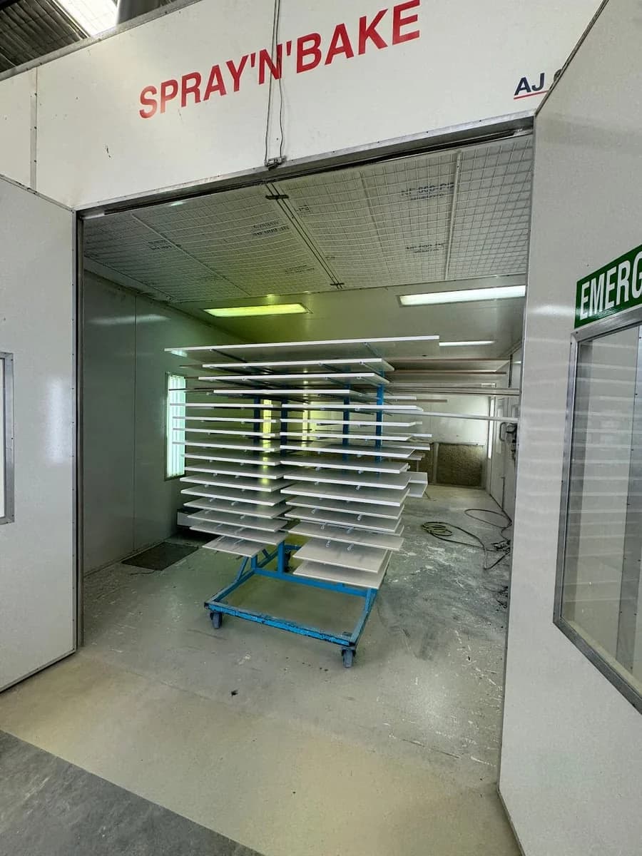 Modern Colour Spraying - Project 4