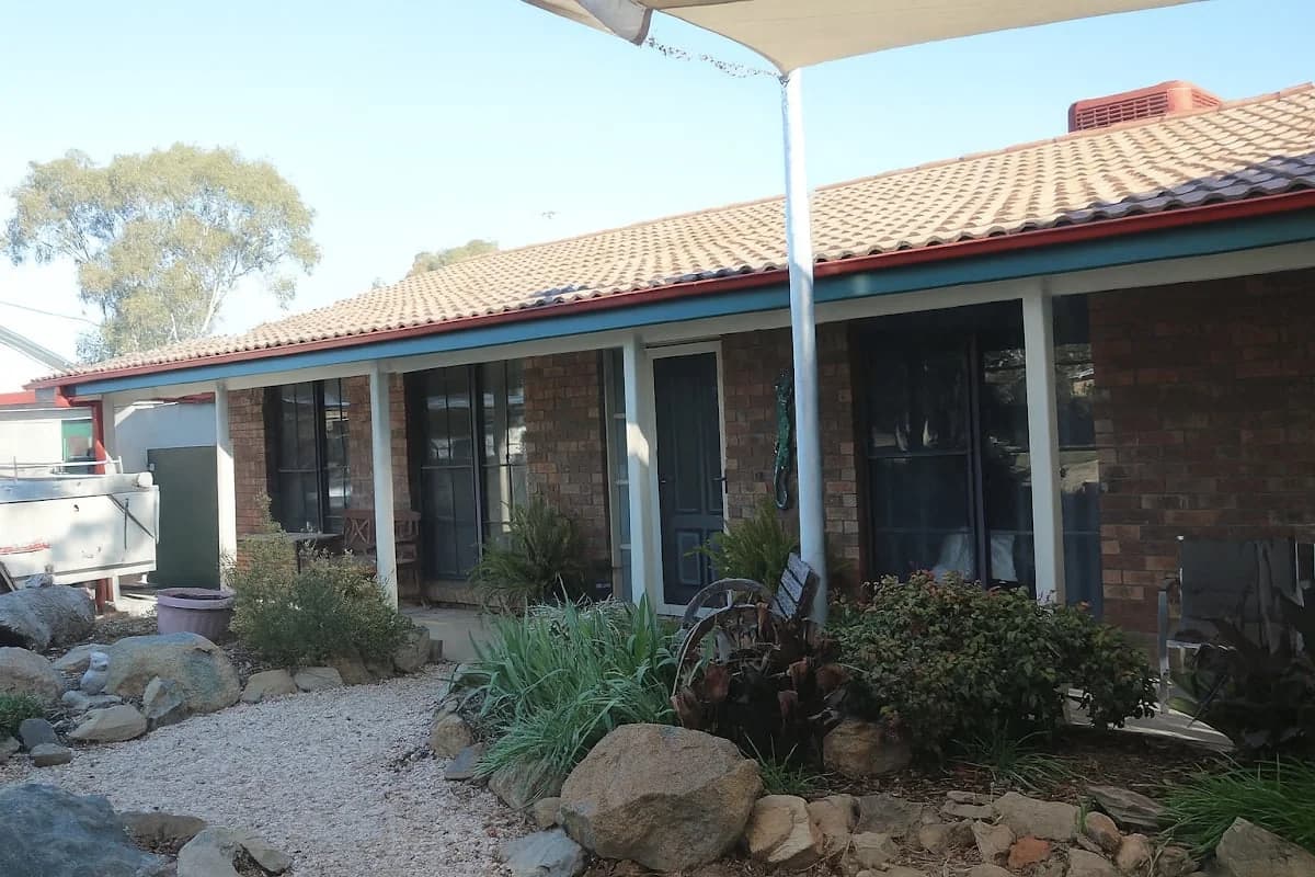 Rod's Painting and Decorating - Project 3