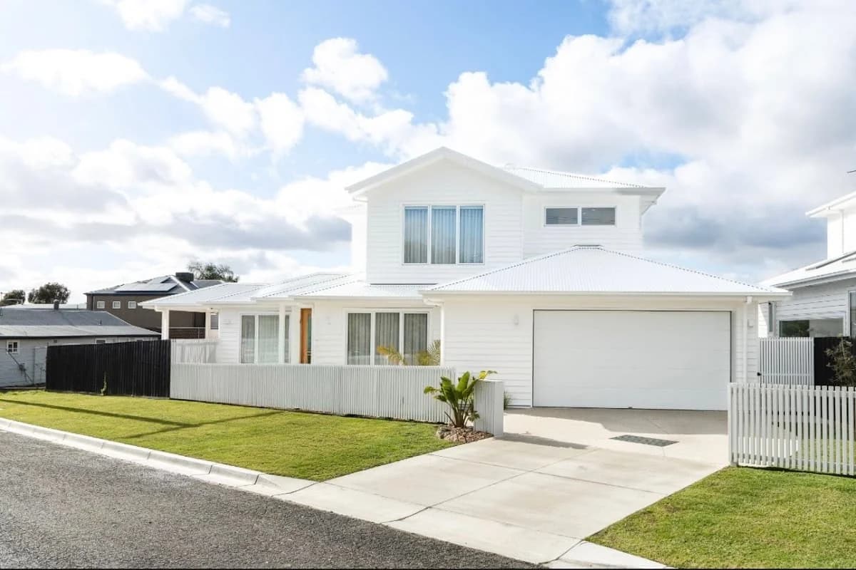 8aa665d9-4099-40c2-be77-6404f1ace395 photo 1