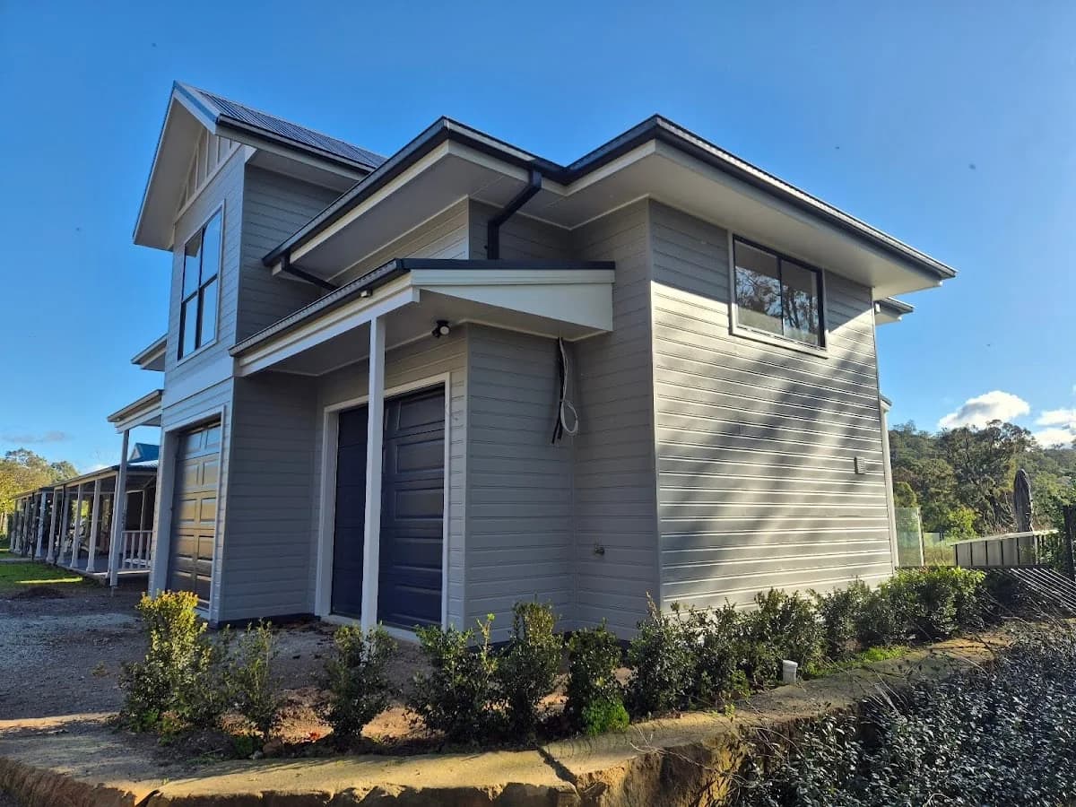 8ccc2aca-1ee6-47fc-8f78-30c3b85fe86a photo 1