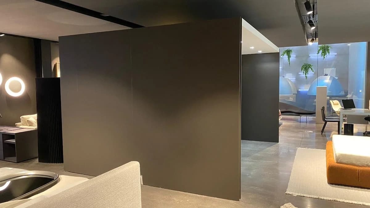 d81f0305-b43f-4f1e-9028-bc9d21df6d91 photo 1