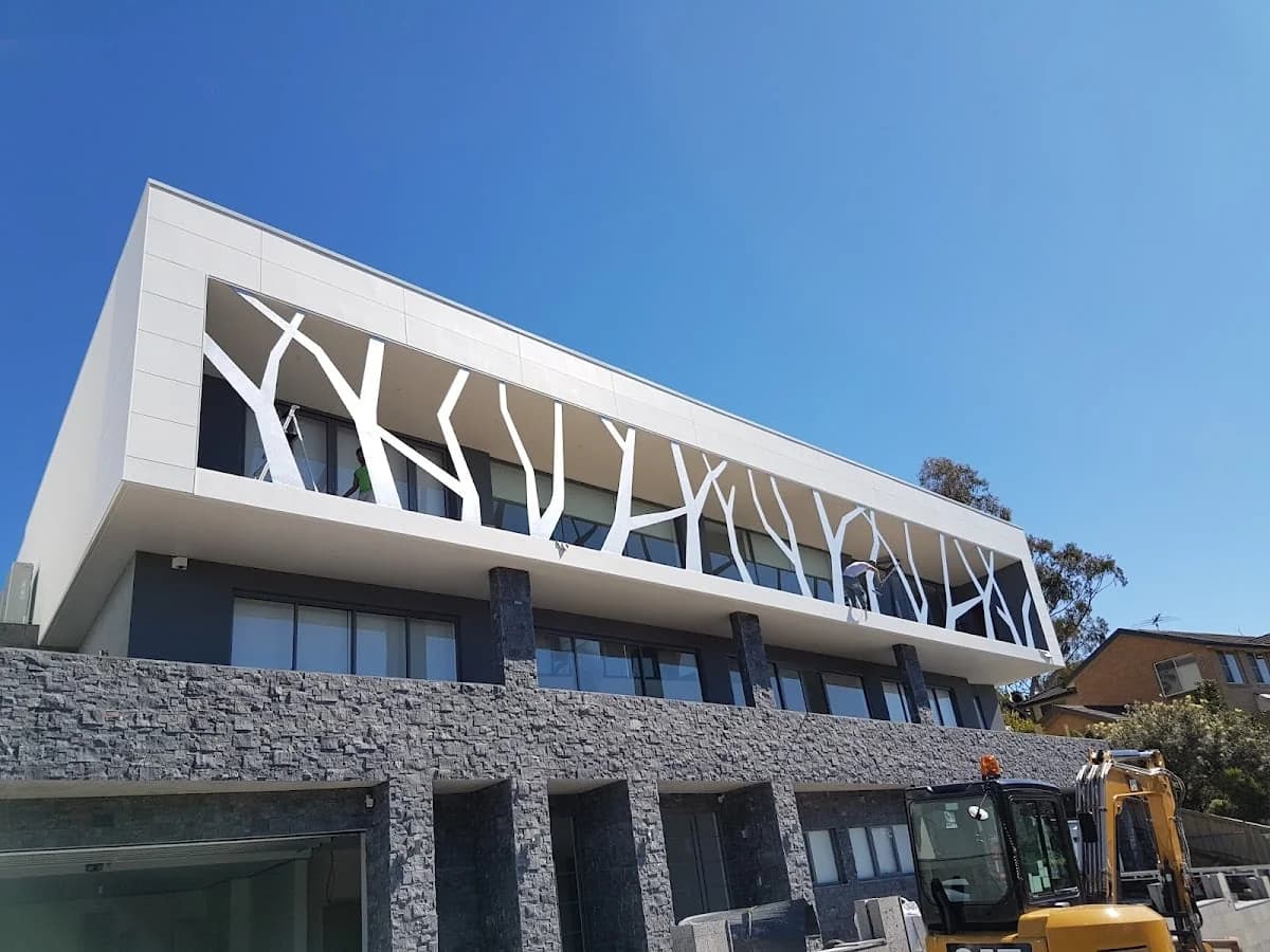 dc9843ab-510b-4f60-b2eb-5f2bc14eab62 photo 1