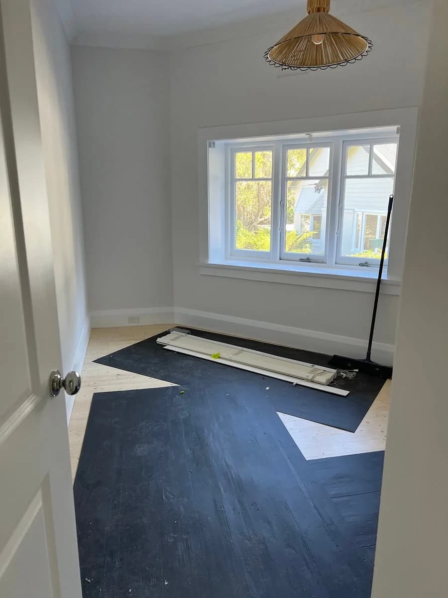 e7037f0c-29ec-4c6e-b6f6-095c8ccdc78d photo 1