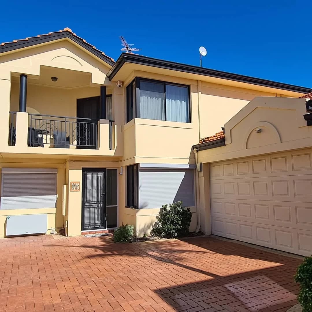 Perth Paints - Project 3