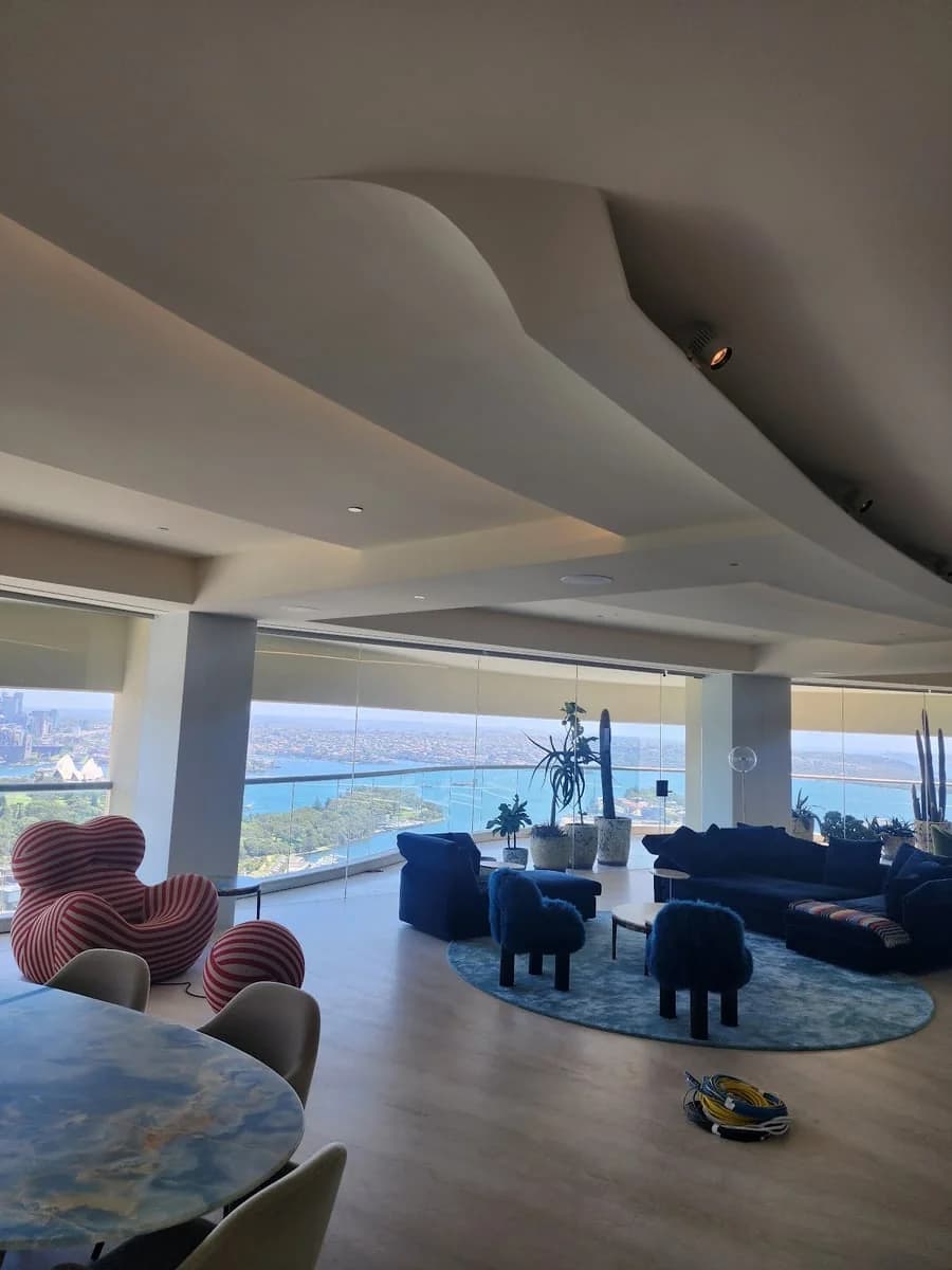 f63ab9e0-00c9-4038-a984-bc8a633cbe40 photo 1