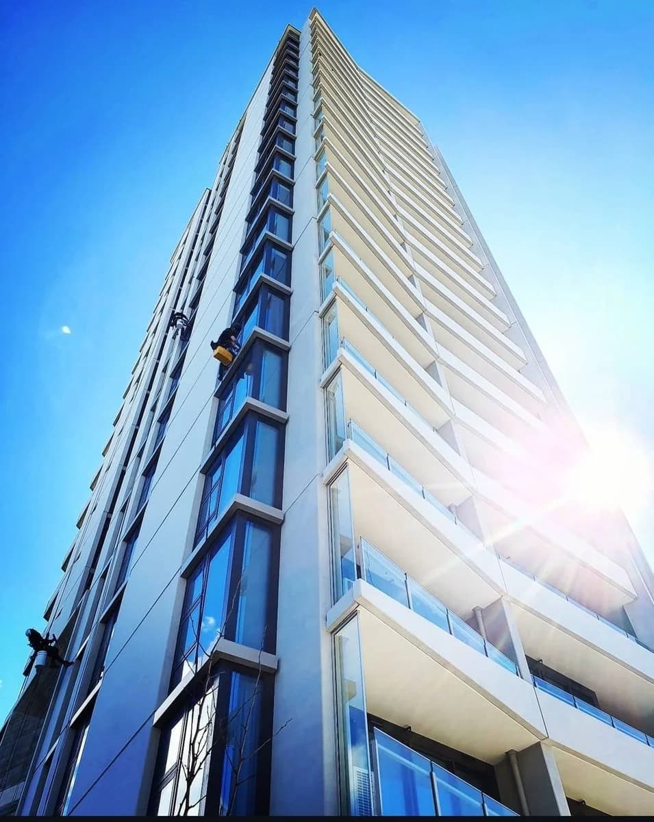 fae79e8c-2ab8-4c66-b785-f06734686731 photo 1