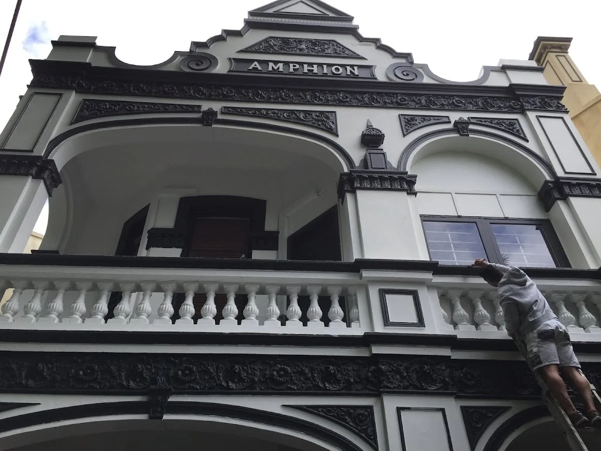 2ab61f60-5807-4d89-9314-28b9b657a49e photo 1