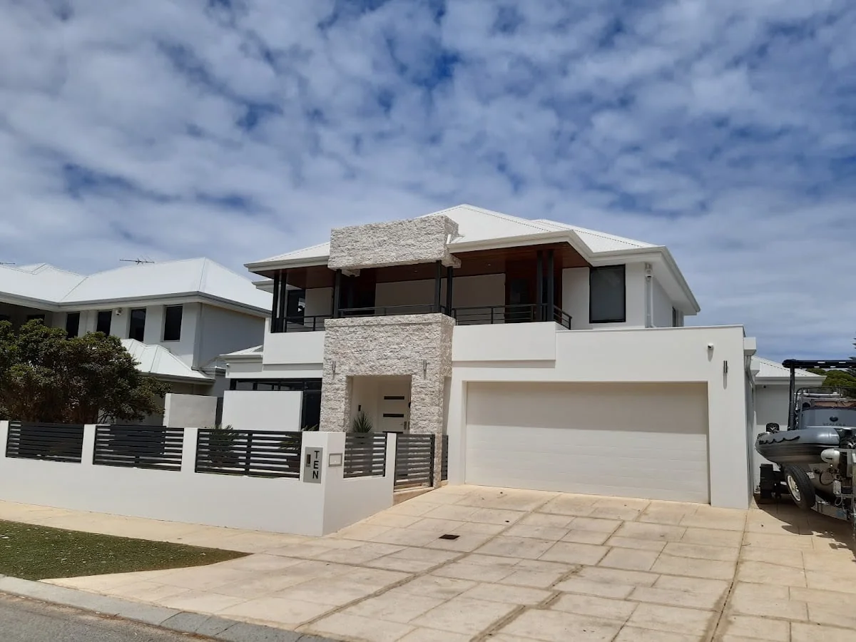 2fc42d43-19e4-4abe-ba53-b087d933f38a photo 1