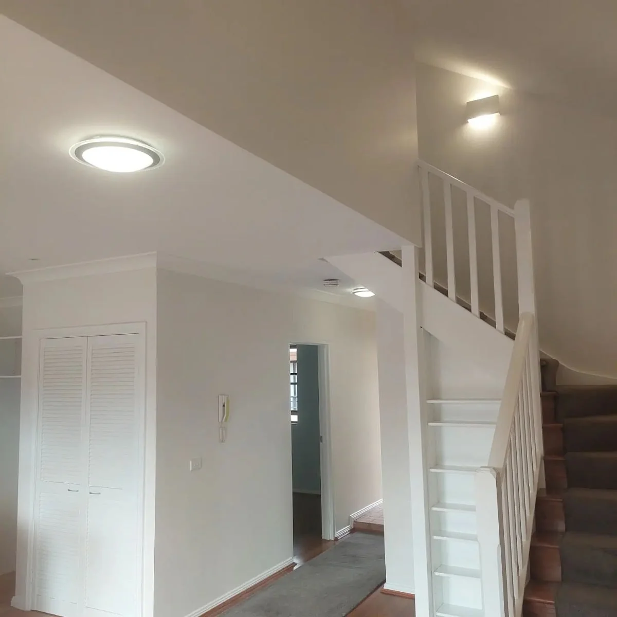 5e8ced34-8393-4533-b26b-d5fafb52e263 photo 1