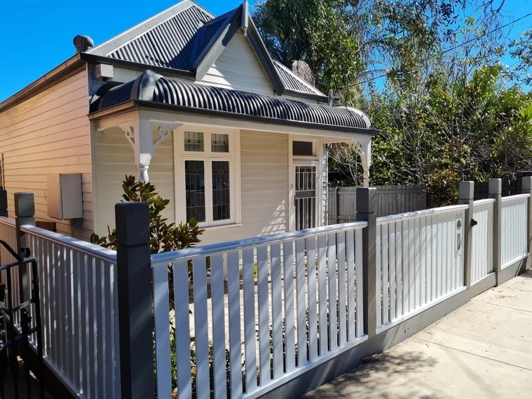 81a7a4e8-f794-450e-95bf-51c4c18e8e98 photo 1