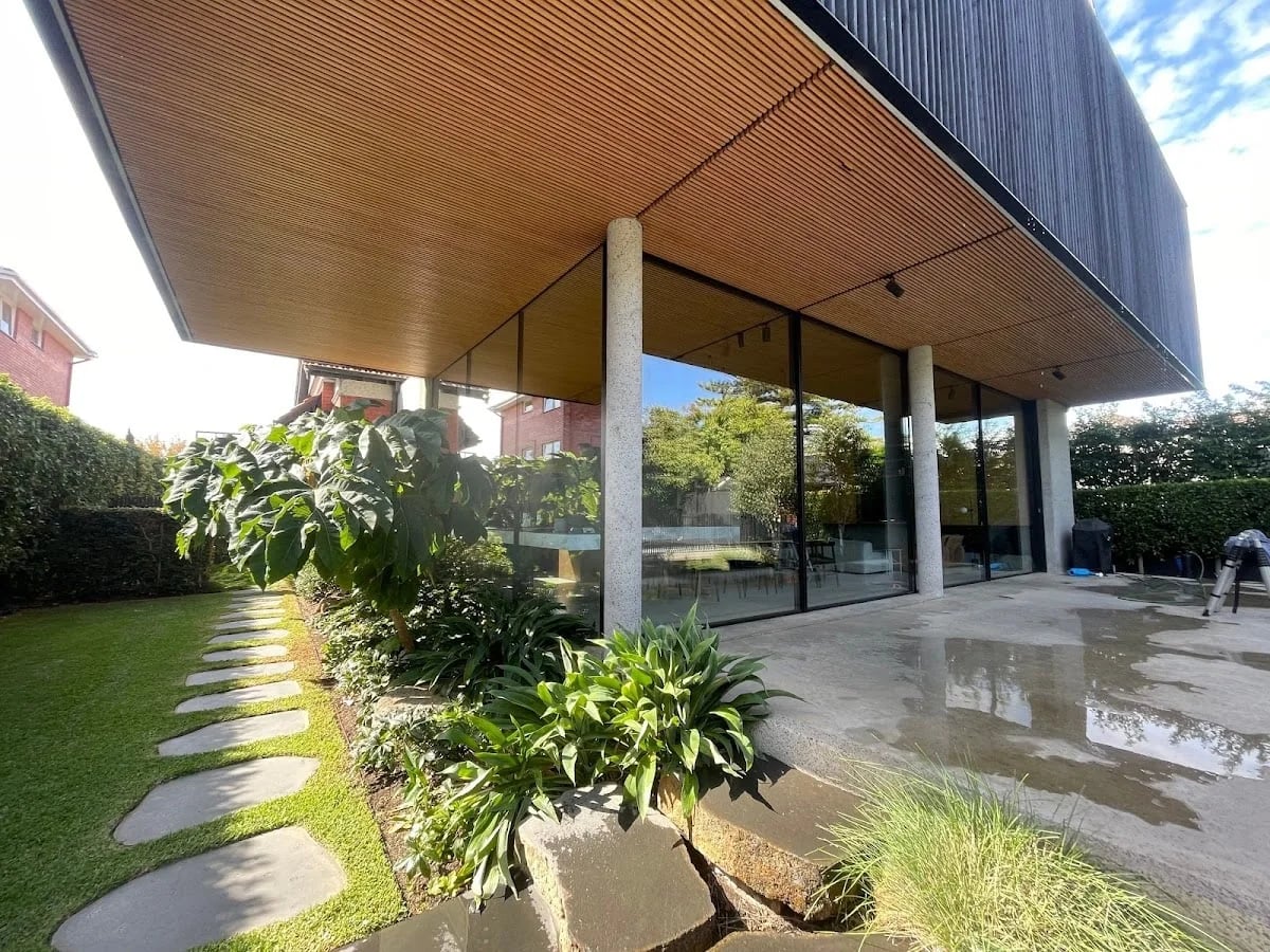 96c427ec-93f7-4864-9e16-3bf0ade96555 photo 1