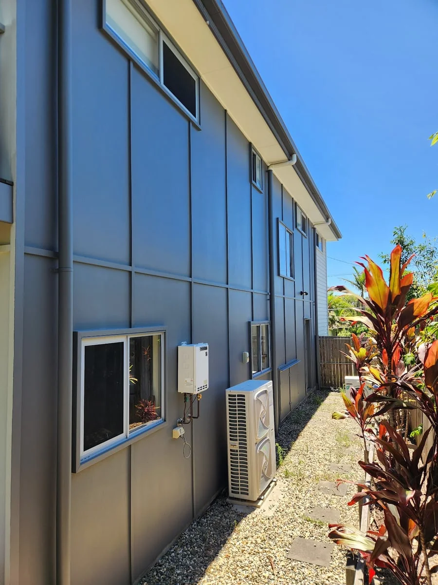 a387ad2b-1840-451c-ab8f-552177f57d03 photo 1