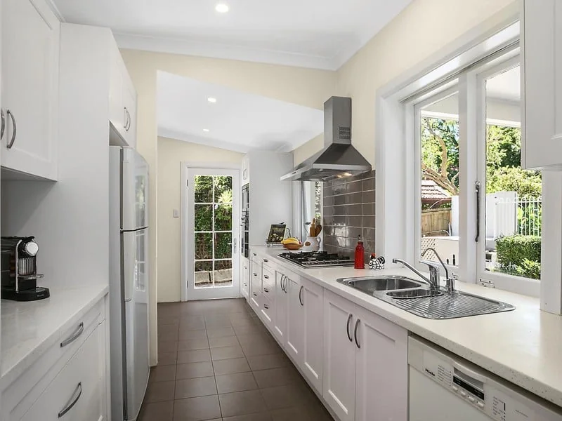 GK painting and decorating - Main project