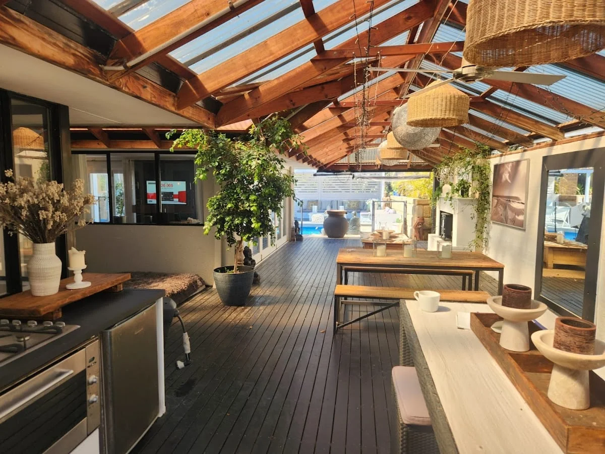 ca1201d9-f513-4b04-b33d-2a35dd63ded0 photo 1