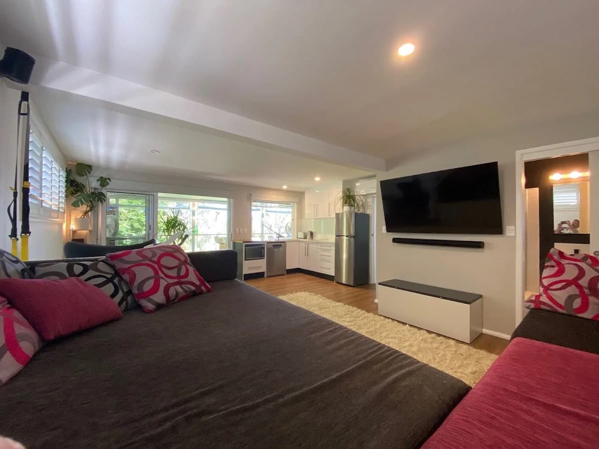 Jonny's Home Improvements - Project 4