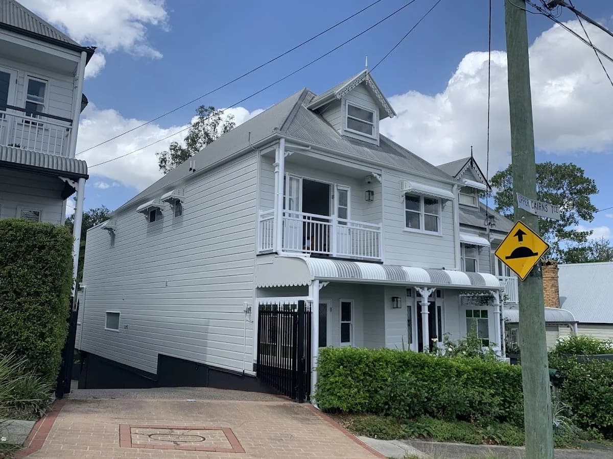 Queensland Crystal brush - Project 4