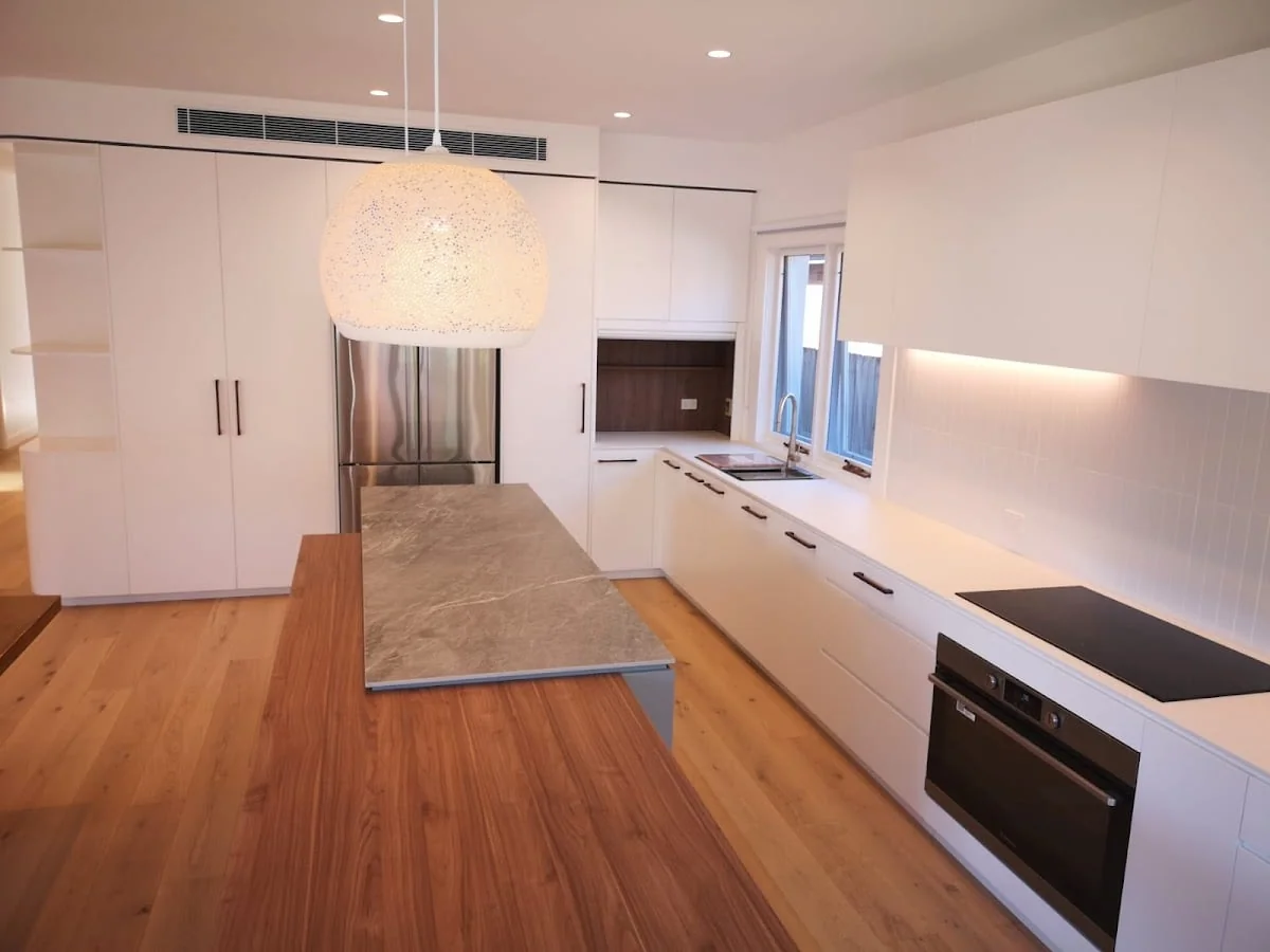 Romano painter and handyman - Project 2