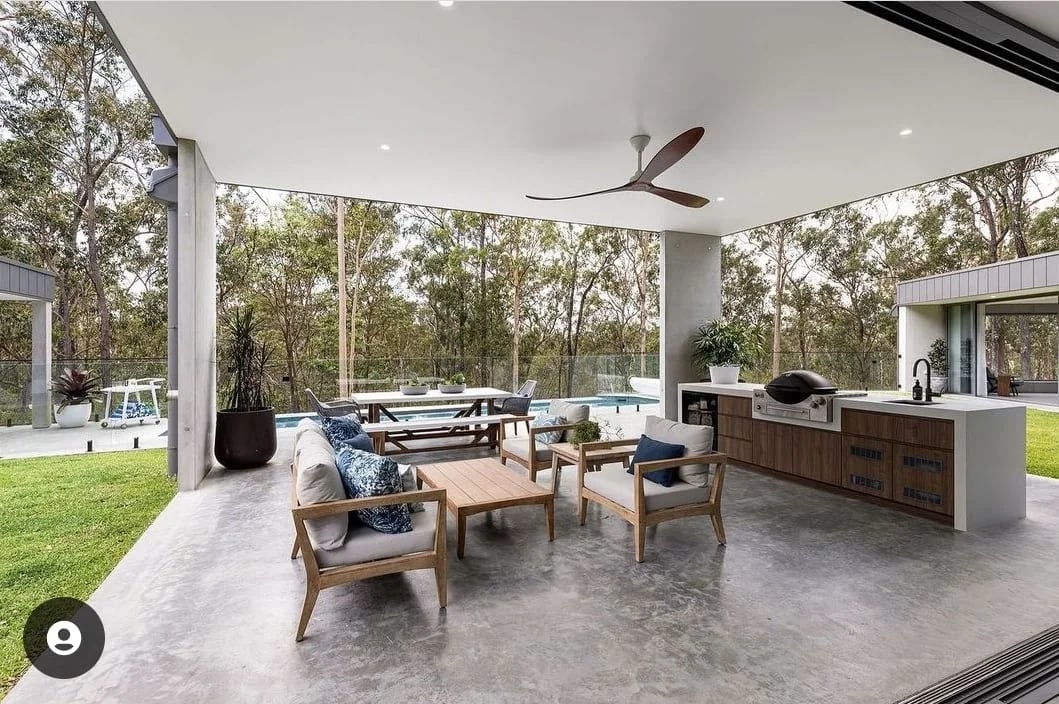 G A Decorators Brisbane Sunshine Coast Painting - Main project