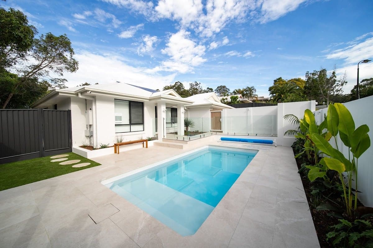 MJ Landscapes & Maintenance