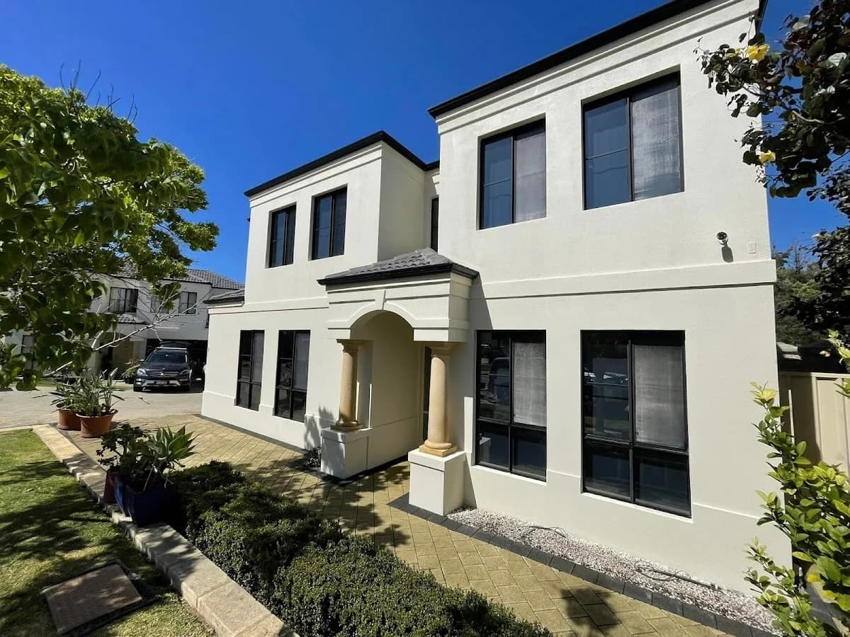 LA Painting & Decorating - Project 3