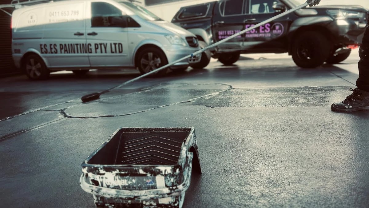 ES ES PAINTING & DECORATING - Project 1