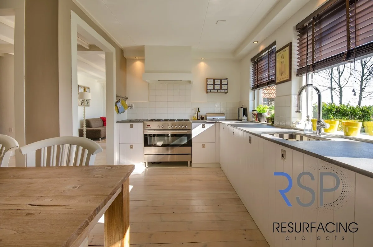 Resurfacing Projects – Kitchen, Bathroom, Tile & Bathtub Resurfacing Experts | Custom Joinery Services - Project 1